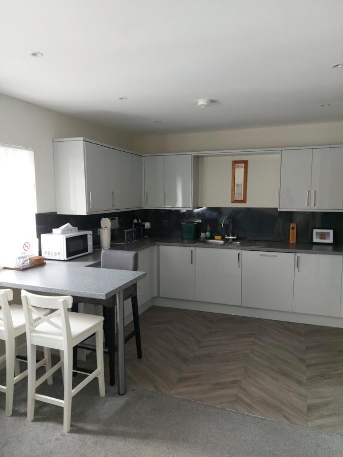 Plaza Suite 61 B Bangor  Buitenkant foto