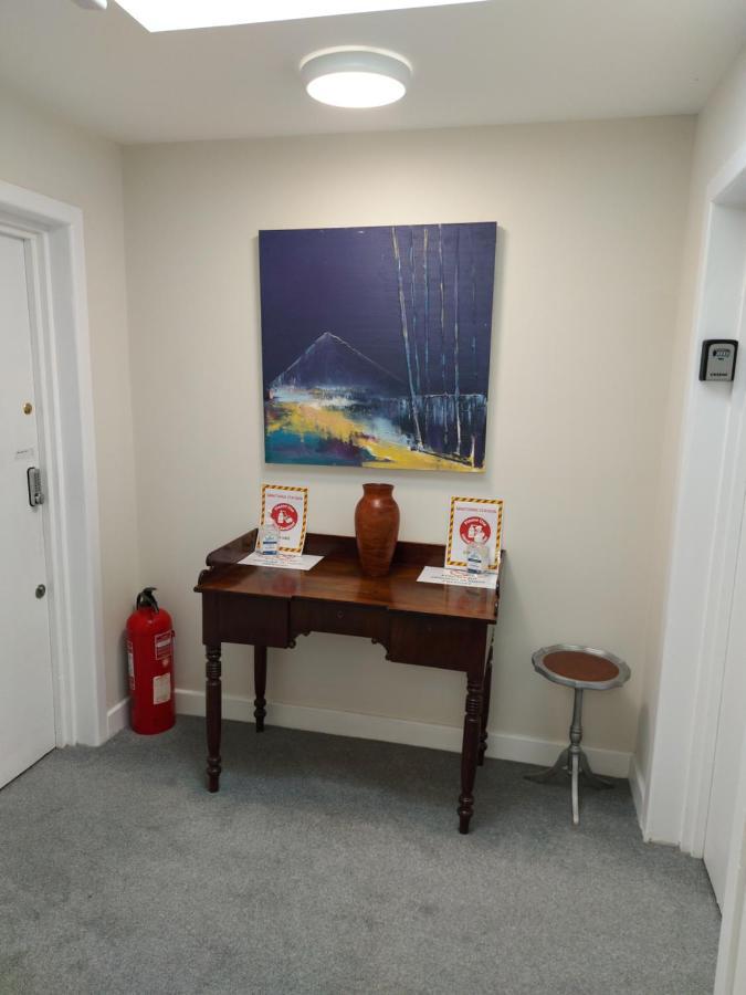 Plaza Suite 61 B Bangor  Buitenkant foto